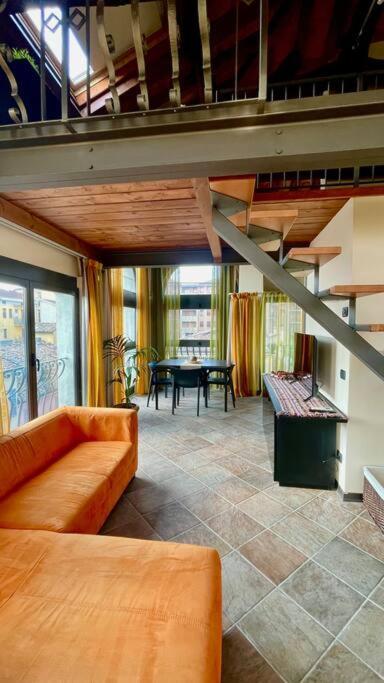 Altana - Loft Sulla Citta Apartment Парма Екстериор снимка